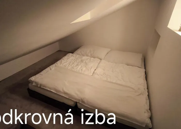 Pri Lanovke Nova Hola L&f Tatran 公寓